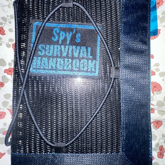 The Spy's Survival Handbook Paperback Laban Hill - Picture 2 of 2